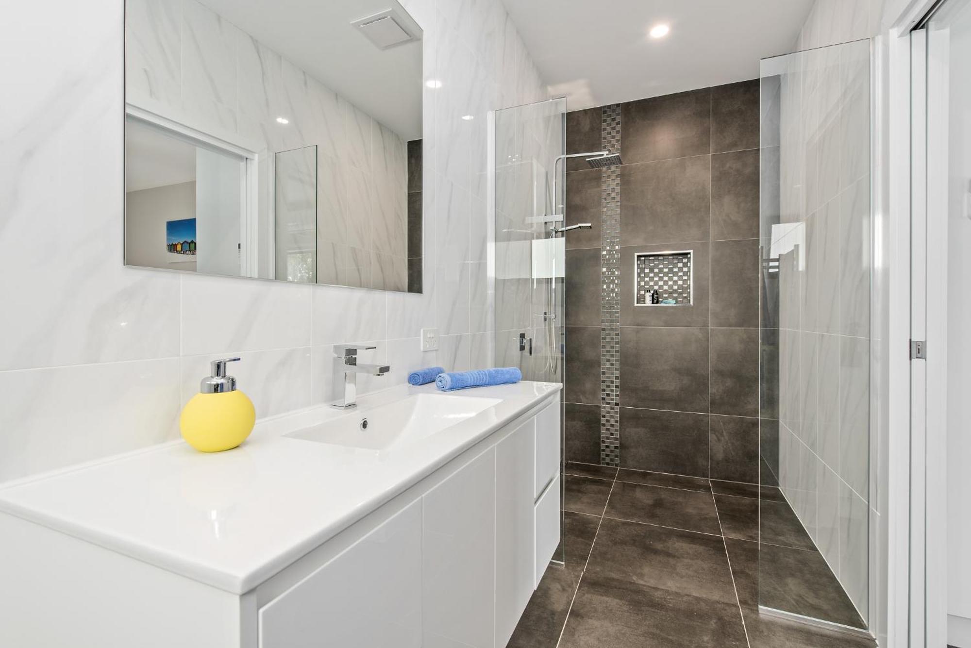 The Wellington Bed And Breakfast Лонґфорд Екстер'єр фото