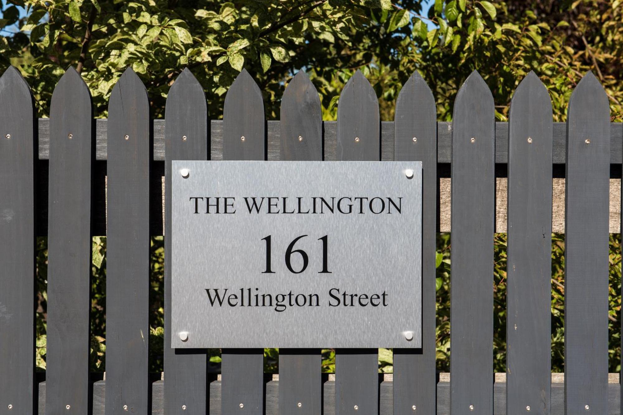 The Wellington Bed And Breakfast Лонґфорд Екстер'єр фото